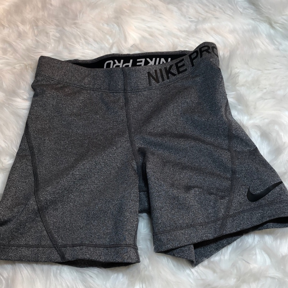Nike pro